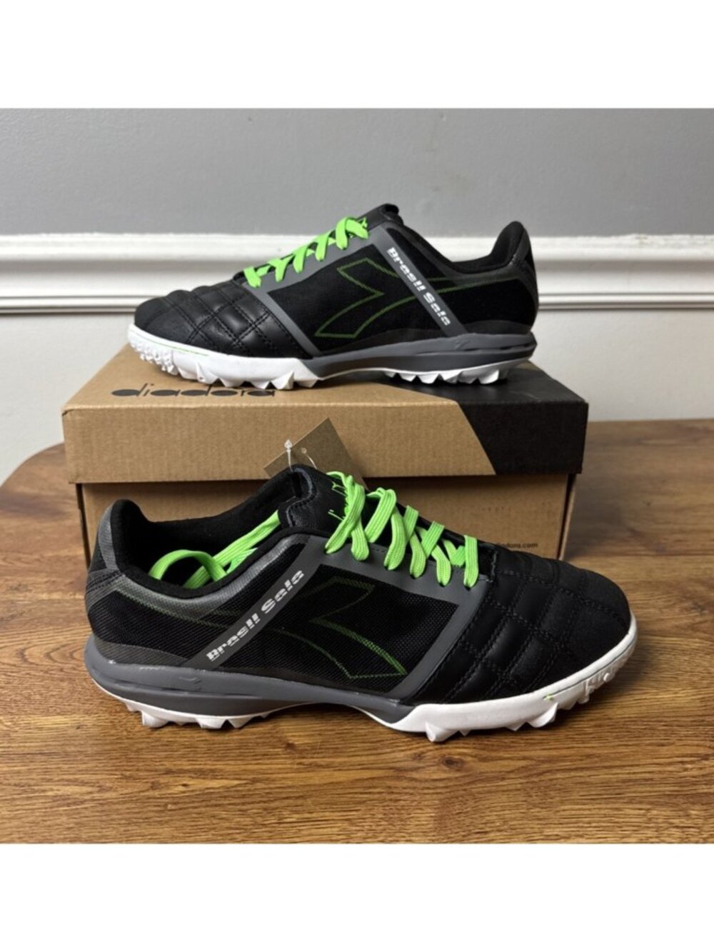 diadora Brasil Sala Turf Soccer Mens Black Sneakers Athletic Shoes Size 7.5
